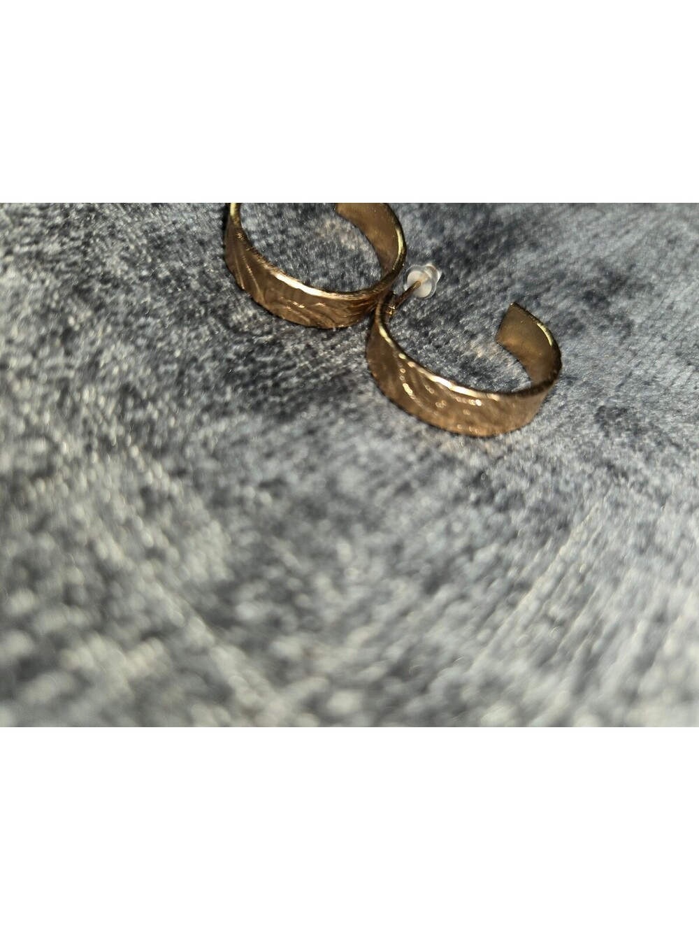 New  Gold-Tone Textured Hoop Earrings, Just 1 inch each – Sparkle in